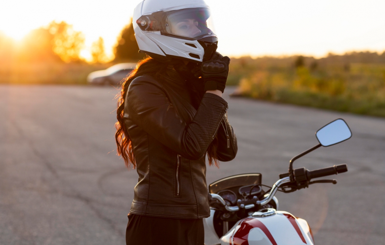 Nieszczęśliwy upadek motocyklisty w Oświęcimiu skończył się hospitalizacją