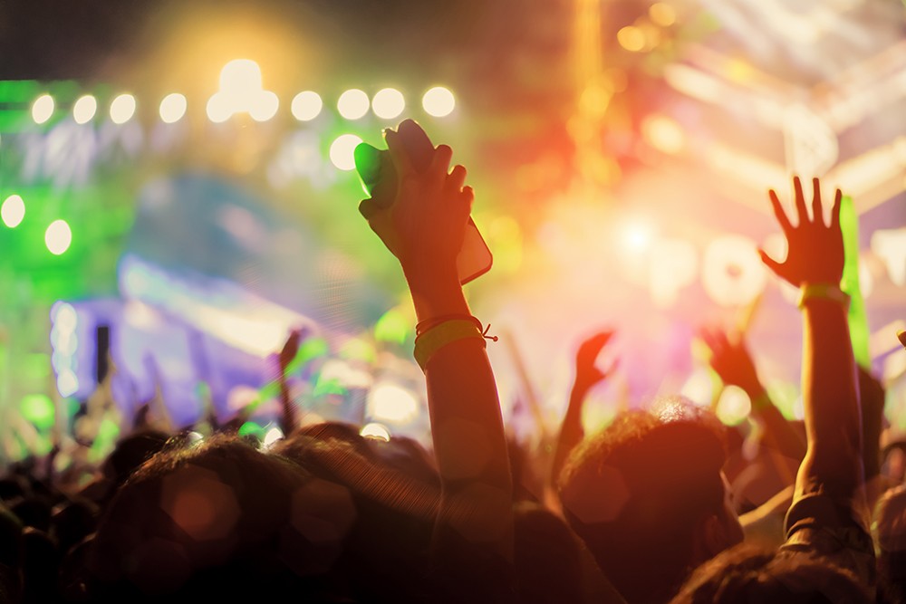 Podaruj bliskim niezapomnianą sylwestrową noc w MCK pełną muzyki!