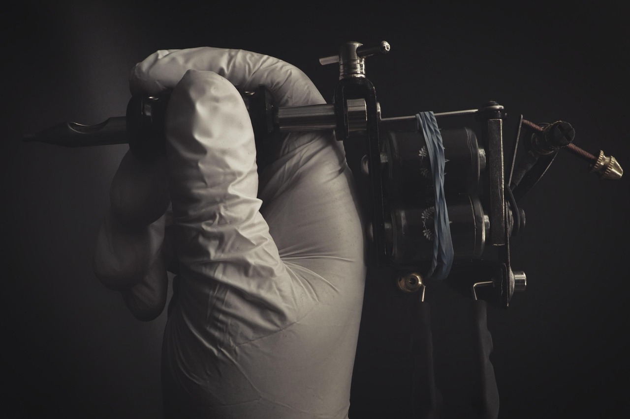 Profesjonalny tatuator w Żywcu – jakie cechy powinien mieć dobry artysta?