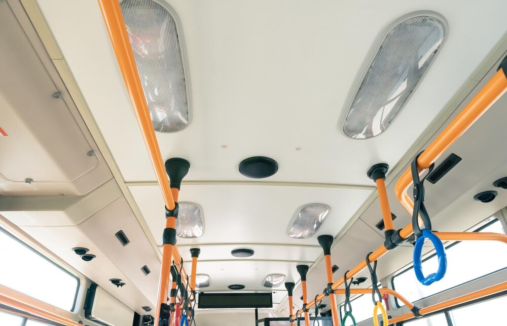 Nowa wiata i bezpieczniejsze skrzyżowanie w Lipowej dla pasażerów autobusów