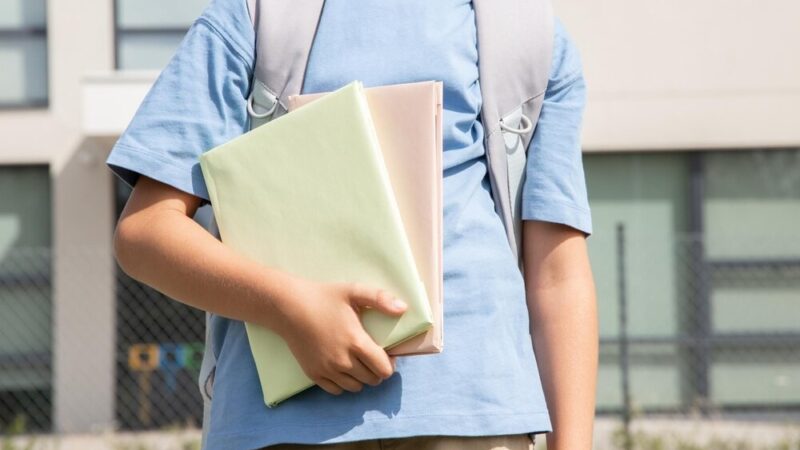 Kacper Brzostek zdobywcą Wojewódzkiego Konkursu z Języka Angielskiego!