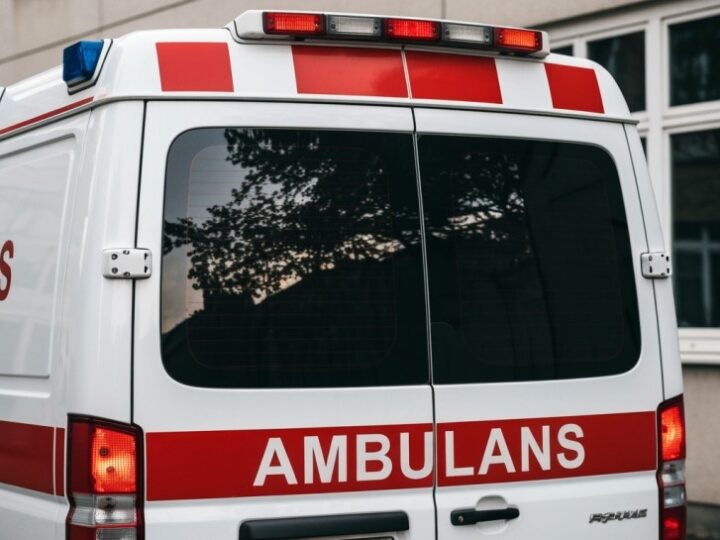 Błyskawiczna interwencja uratowała mężczyznę przed wychłodzeniem