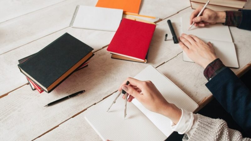 Żywiec wprowadza nowoczesne technologie do szkół: inwestycja w AI i STEM dla przyszłych pokoleń