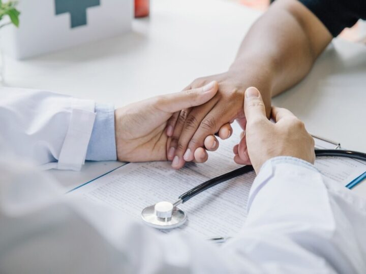 Kryzys emocjonalny? Oto jak znaleźć potrzebne wsparcie