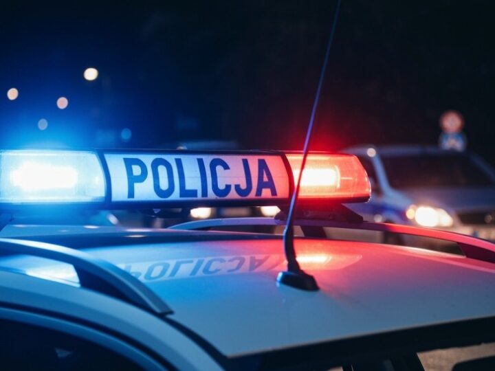 Policja odzyskuje skradzioną portmonetkę po chwili nieuwagi na stacji paliw