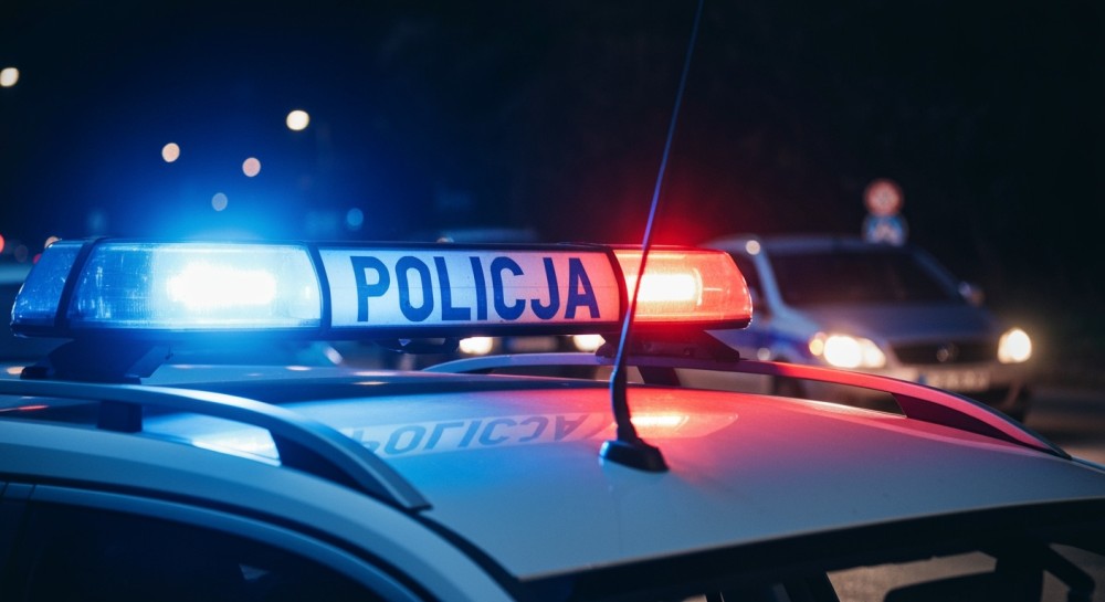 Policja odzyskuje skradzioną portmonetkę po chwili nieuwagi na stacji paliw