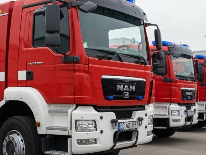 Nowy wóz strażacki w OSP Krzyżowa: Zwiększenie bezpieczeństwa w gminie