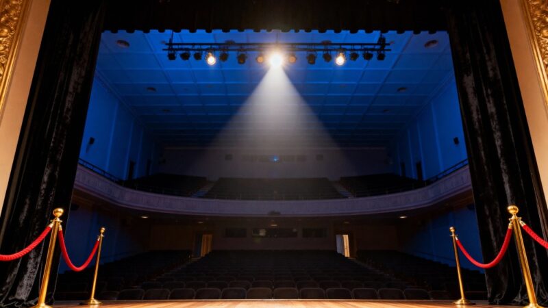 Zanurz się w świat „Małej Damy” – spektakl zainspirowany „Małym Księciem” już 9 maja!