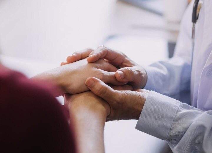 Protest szpitali powiatowych: walka o przetrwanie w obliczu kryzysu finansowego