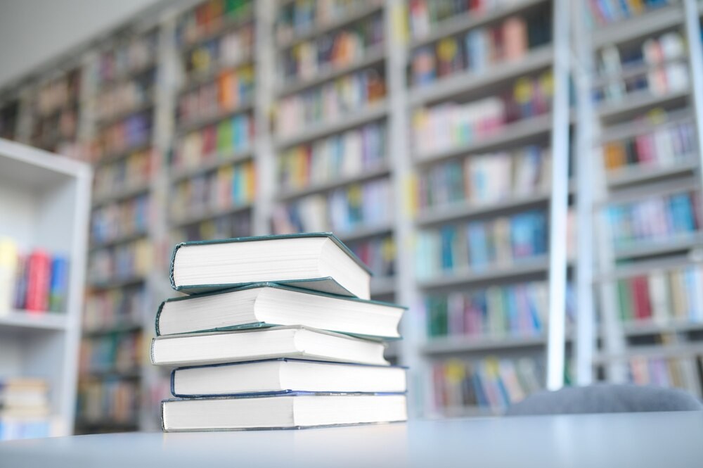 Michał Zgajewski w Lipowej: Odkryj tajemnice „Doliny czarownic”!