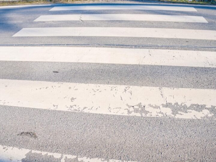 Nowy chodnik na ul. Lipowskiej – inwestycja dla bezpieczeństwa mieszkańców!