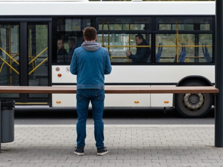 Nowe rozkłady jazdy linii 271 i 272 – co warto wiedzieć?