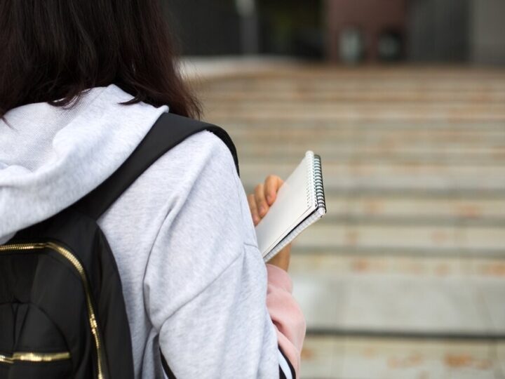 Nowe możliwości dla uczniów: modernizacja pracowni i staże w Żywcu