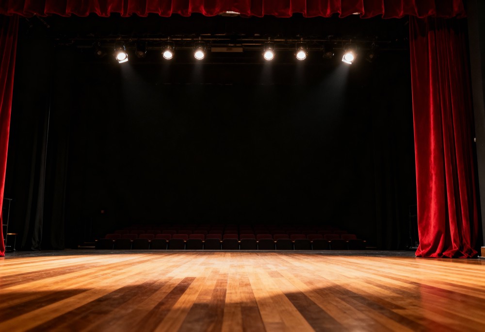 Wstyd” – nowa komedia „Teściowie” zaskakuje na scenie!